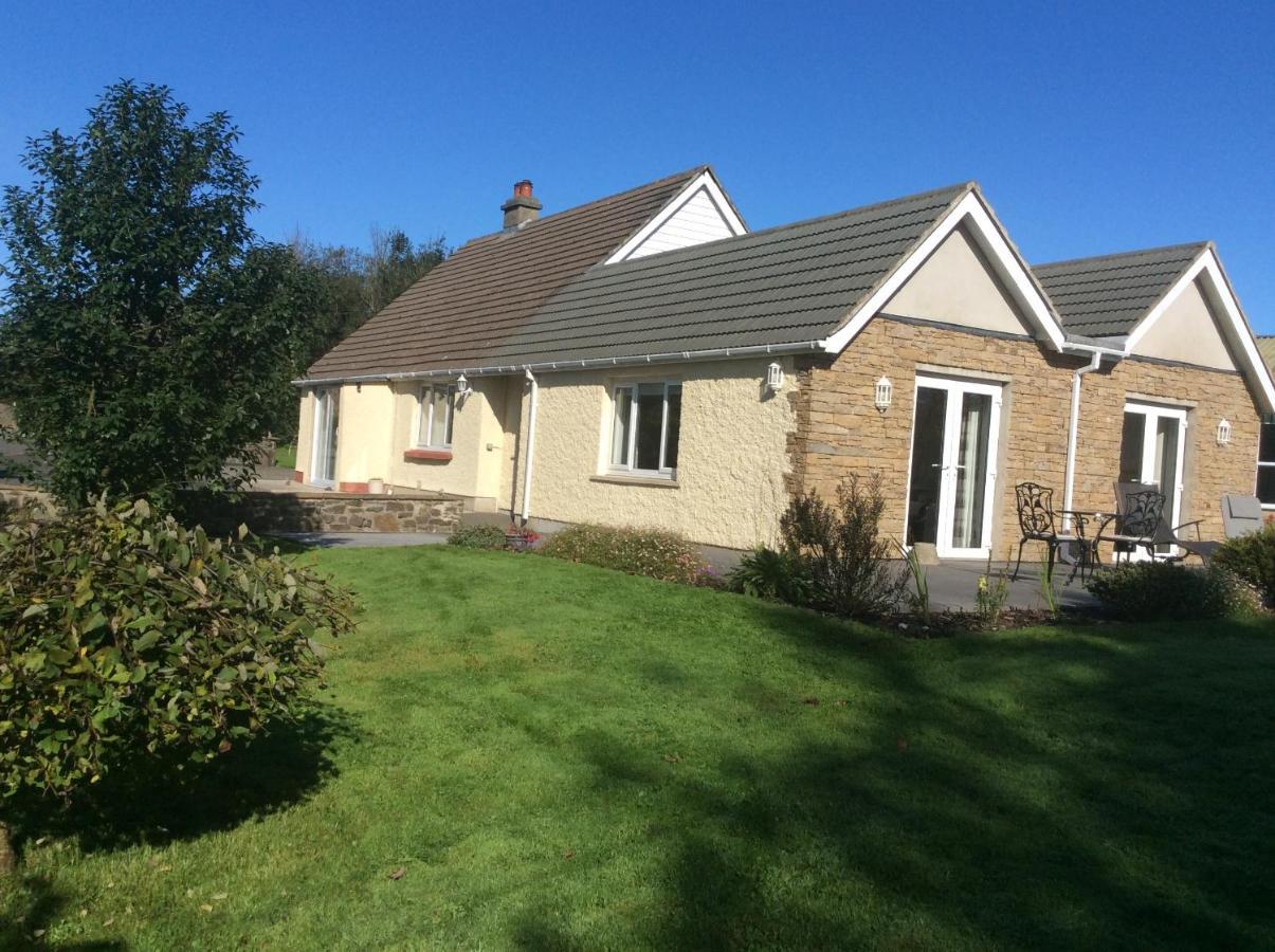 Pembrokeshire Fields Hotel Haverfordwest Exterior foto