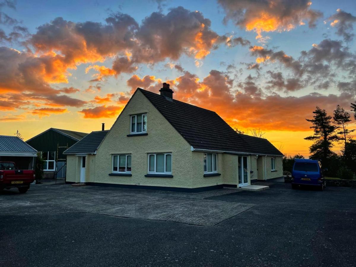 Pembrokeshire Fields Hotel Haverfordwest Exterior foto
